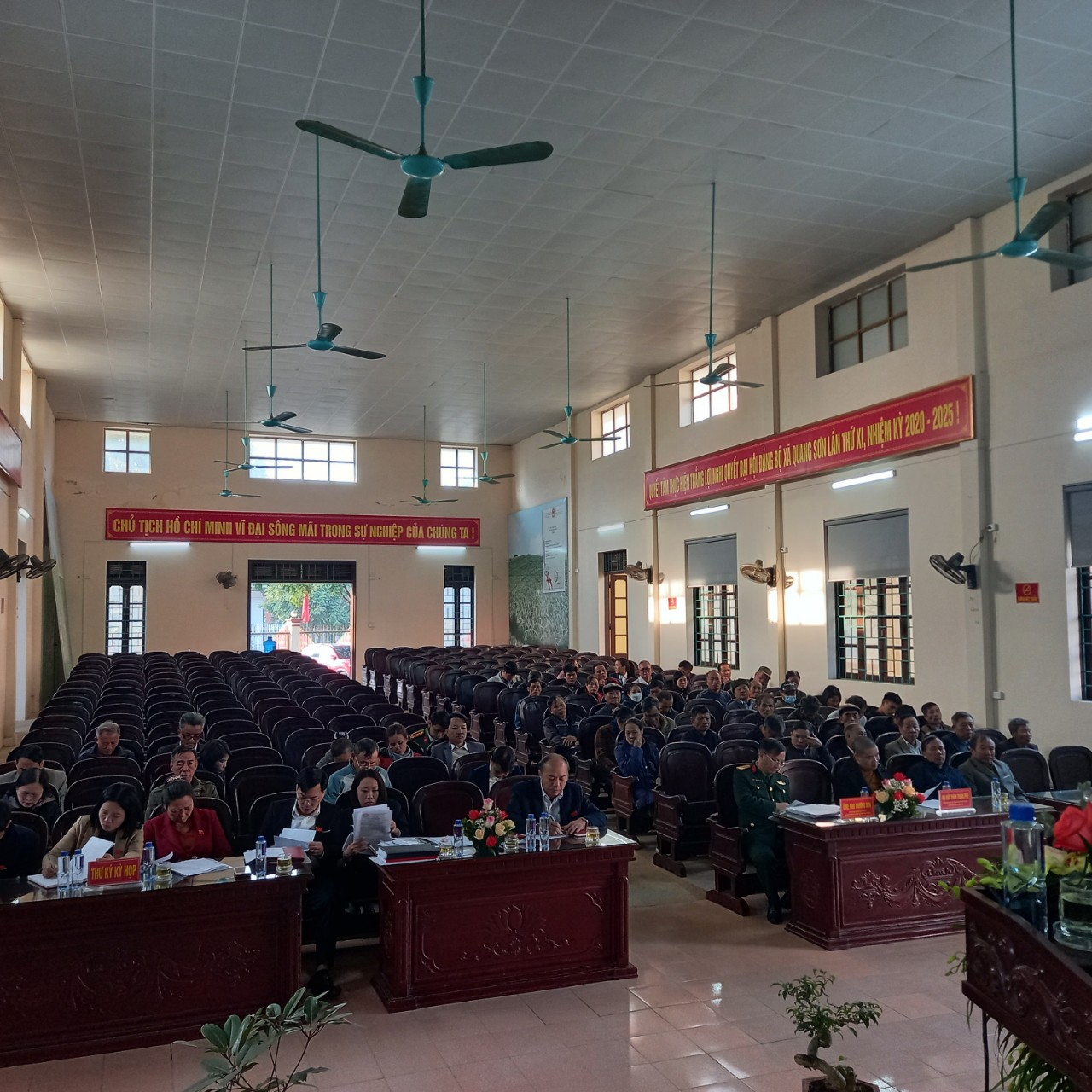 HĐND xã Quang Sơn khóa IX nhiệm kỳ 2021 -2026 đã tổ chức kỳ họp thứ 10