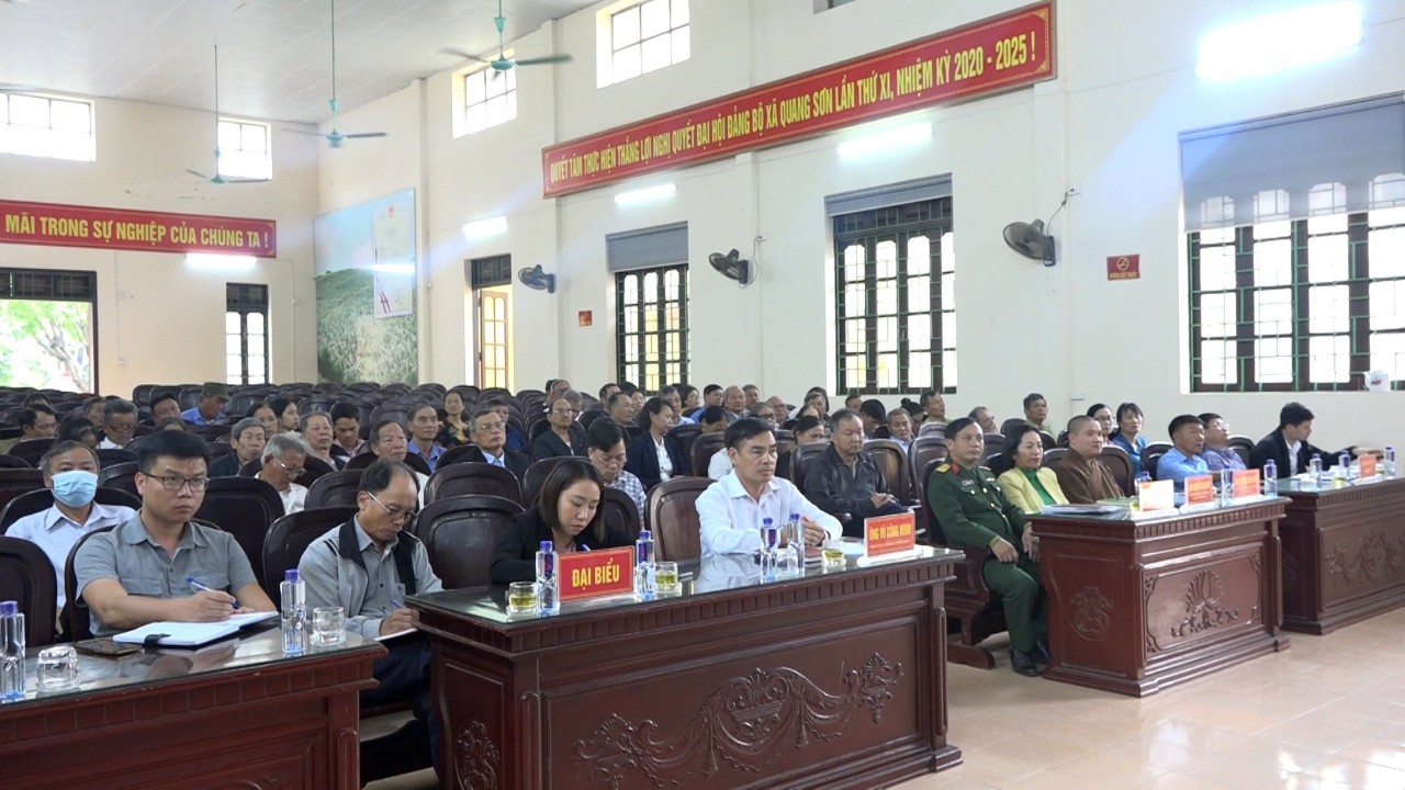 Tổ Đại biểu HĐND Thành phố Tam Điệp khóa IX  tiếp xúc cử tri xã Quang Sơn